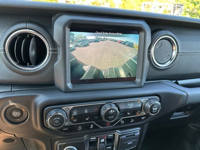 2020 Jeep Wrangler Unlimited Sahara photo 29