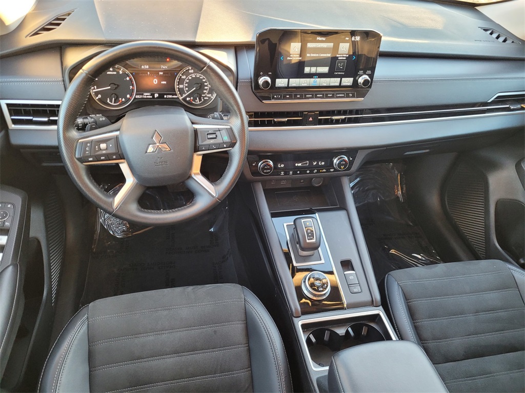 2024 Mitsubishi Outlander SE photo 30