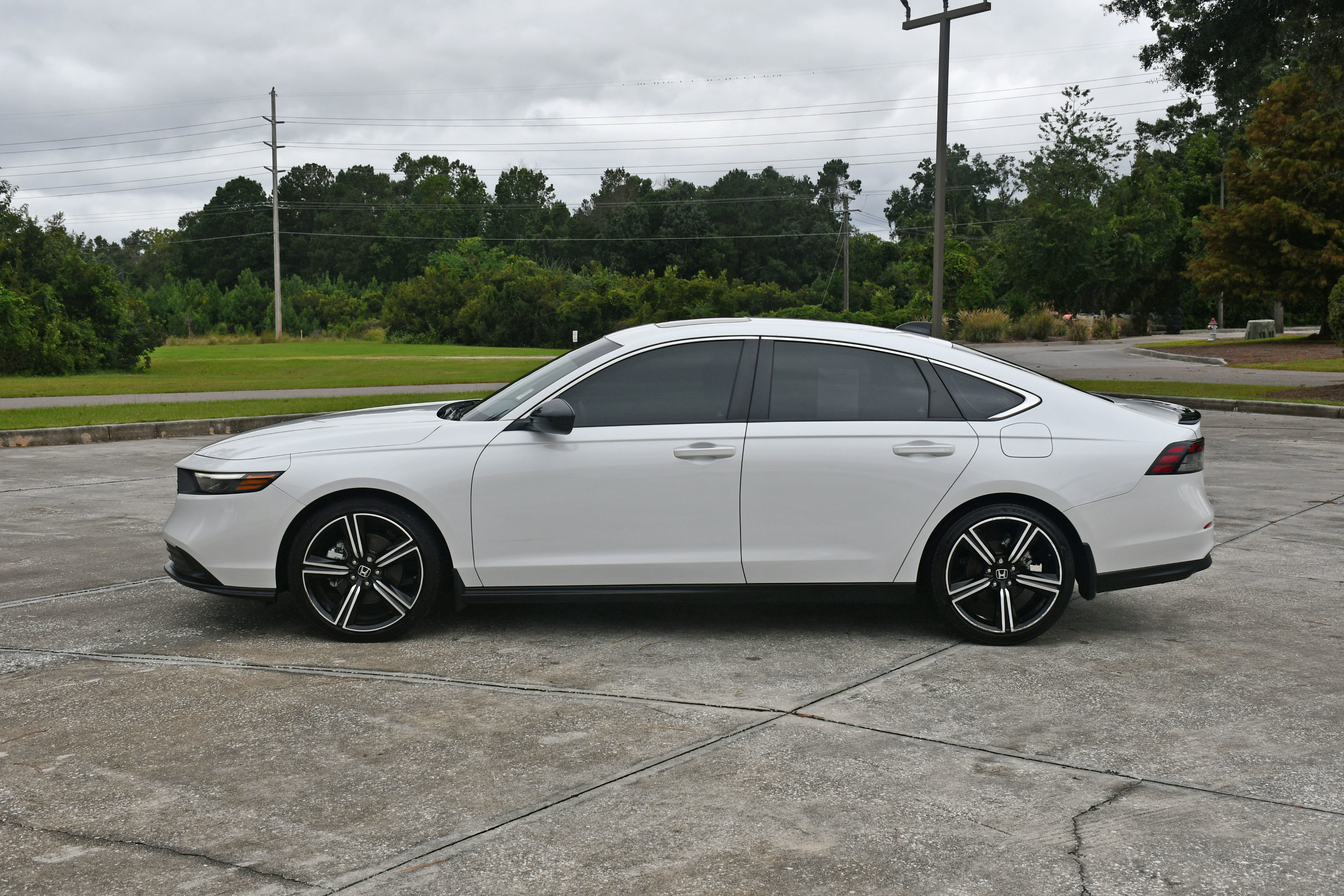 Used 2023 Honda Accord Hybrid Sport with VIN 1HGCY2F5XPA000792 for sale in Kansas City