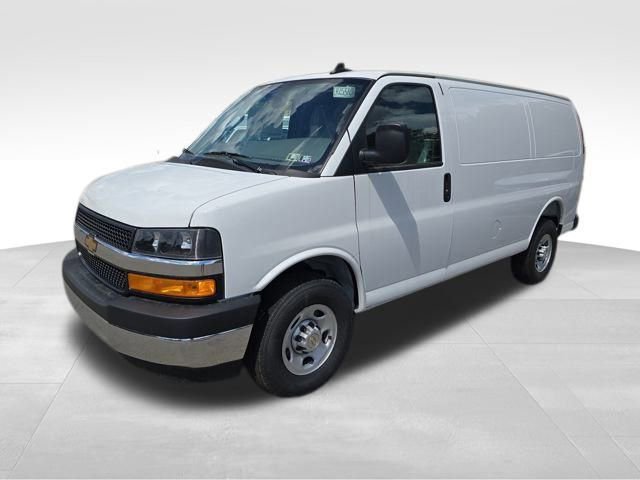 2025 Chevrolet Express Cargo Work Van's photo
