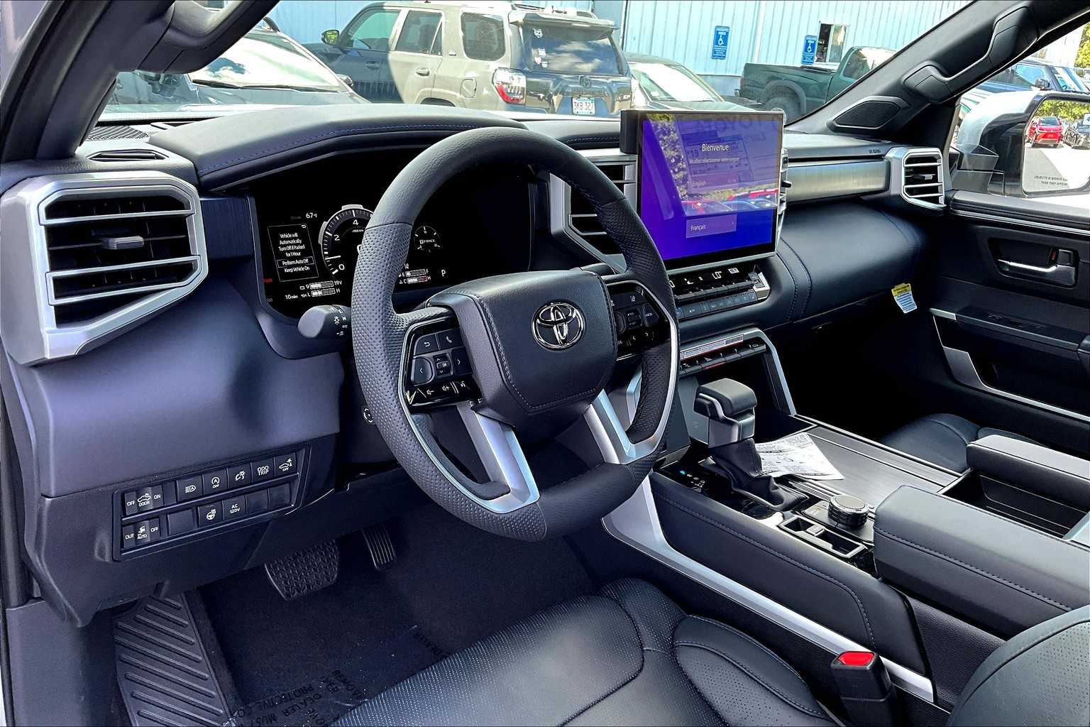 2025 Toyota Tundra Platinum CrewMax photo 7