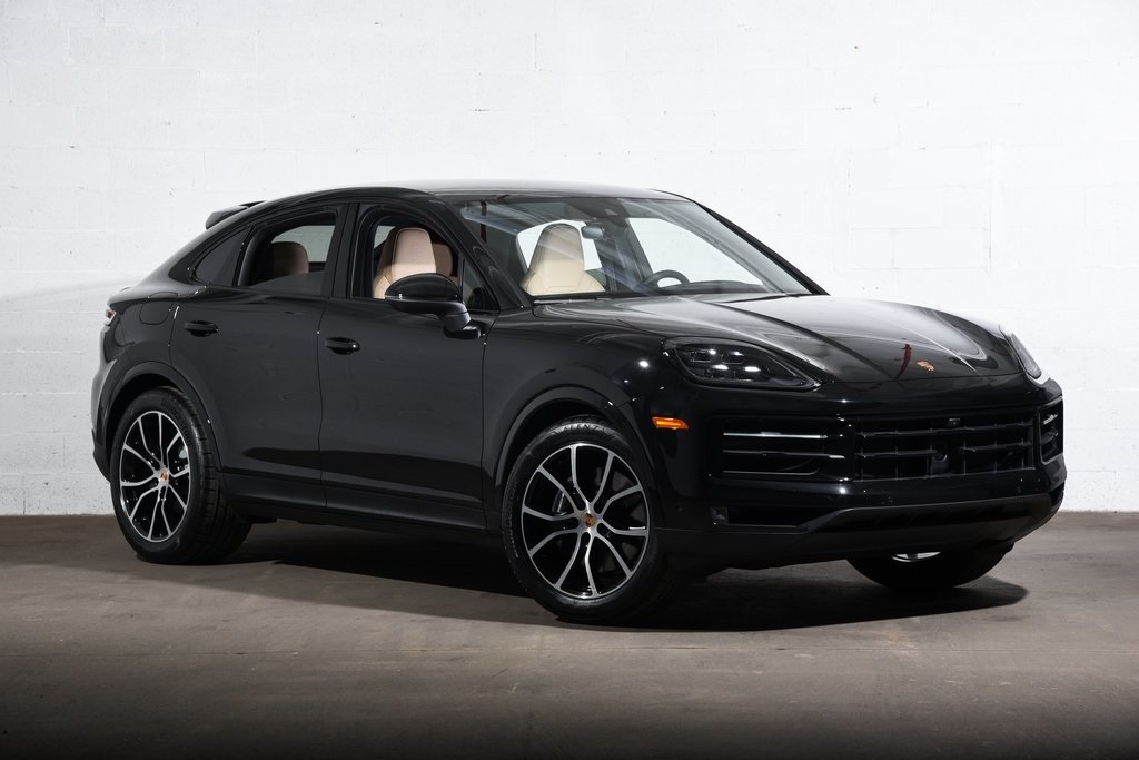 2025 Porsche Cayenne photo 9