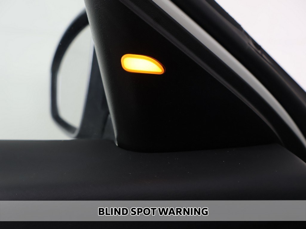 2024 Nissan Altima 2.5 SR photo 2