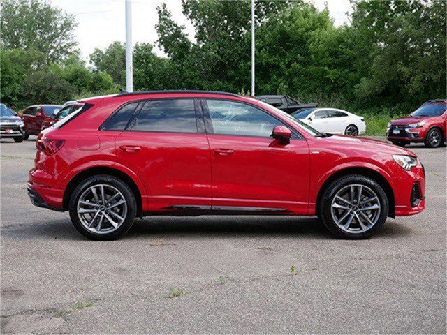 2022 Audi Q3 S line Premium Plus photo 8