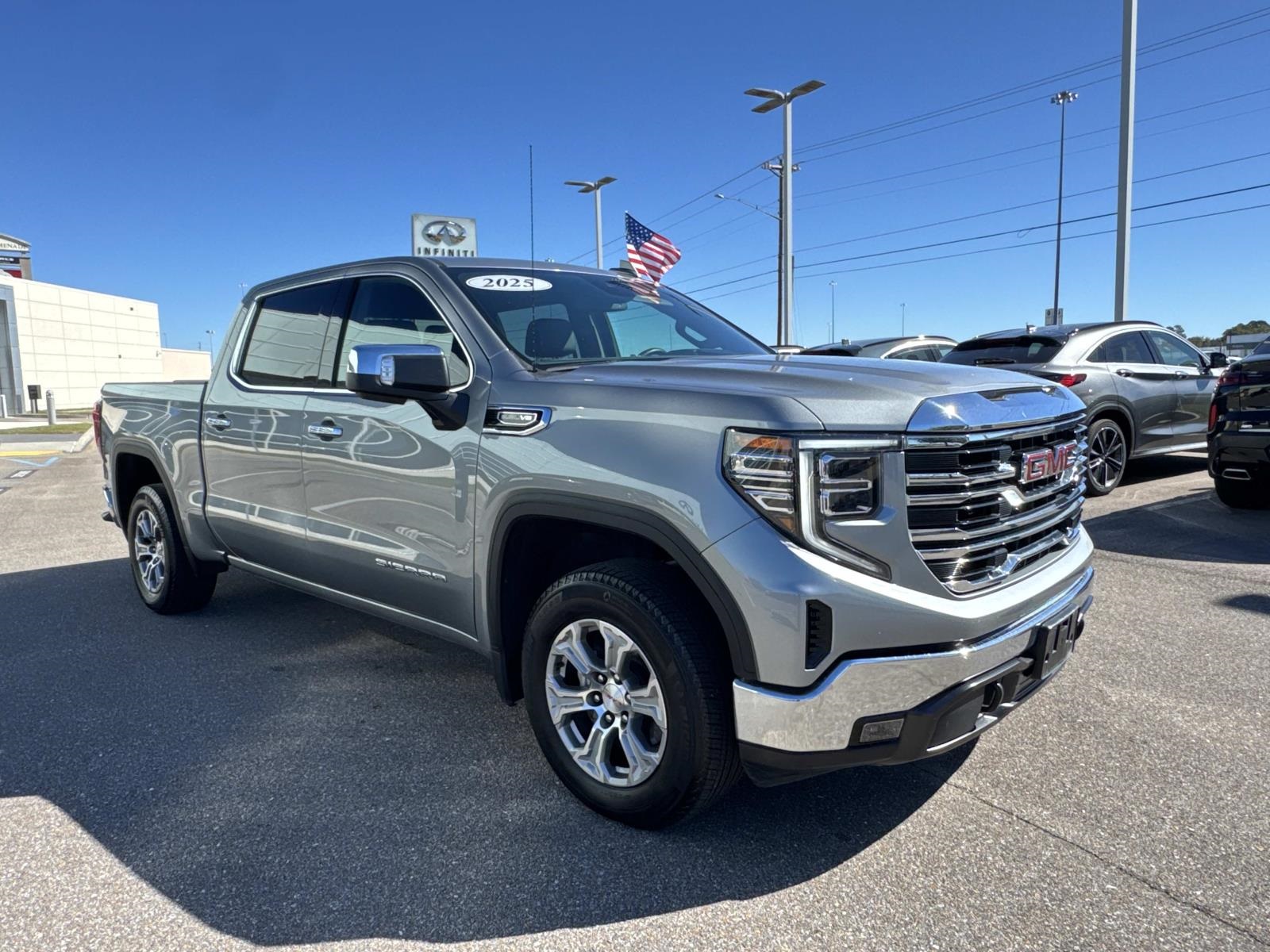 2025 Gmc Sierra 1500 SLT photo 3