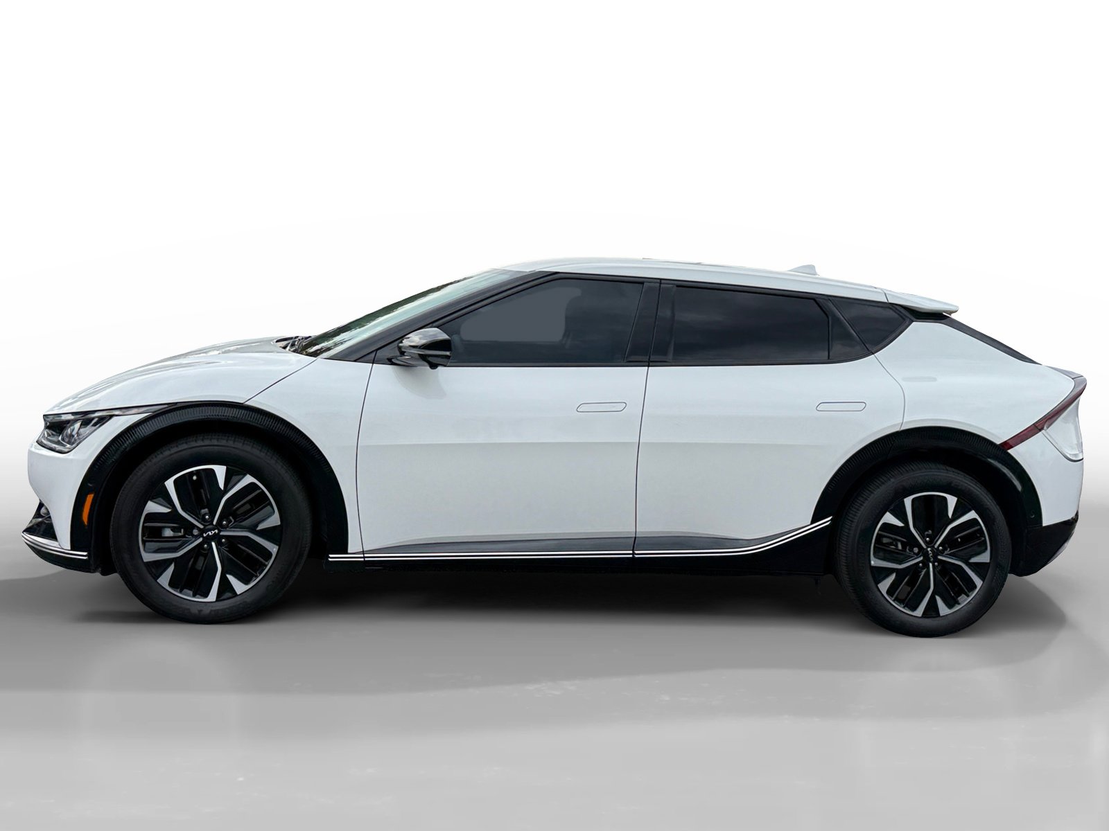 2024 Kia EV6 Wind photo 2