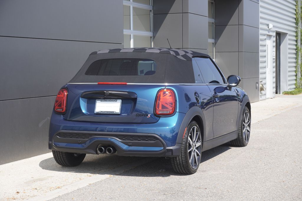 2023 Mini Cooper Convertible S photo 2
