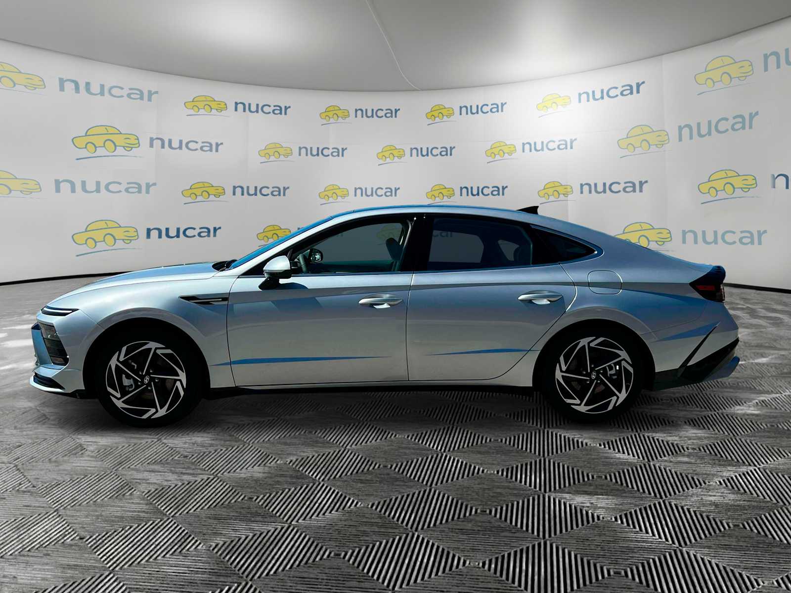 2024 Hyundai Sonata SEL photo 3