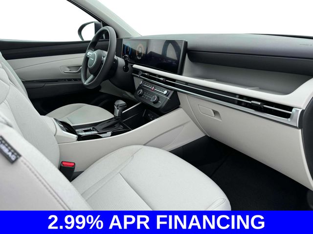 New 2025 White Hyundai SE image 15