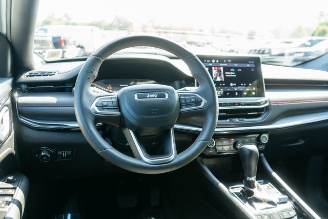 2023 Jeep Compass Trailhawk photo 11