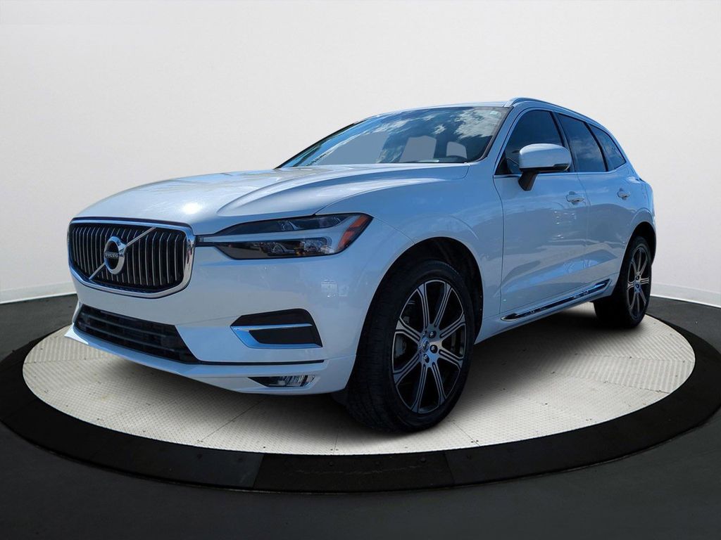 2021 Volvo XC60 Inscription's photo
