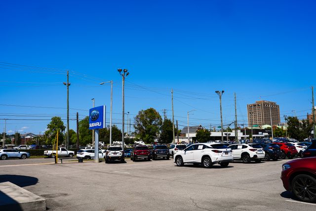 2016 Toyota Prius Four photo 2