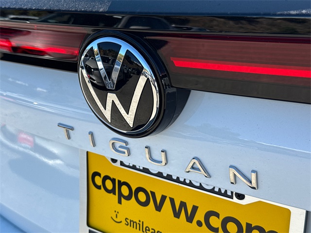 2025 Volkswagen Tiguan S photo 9