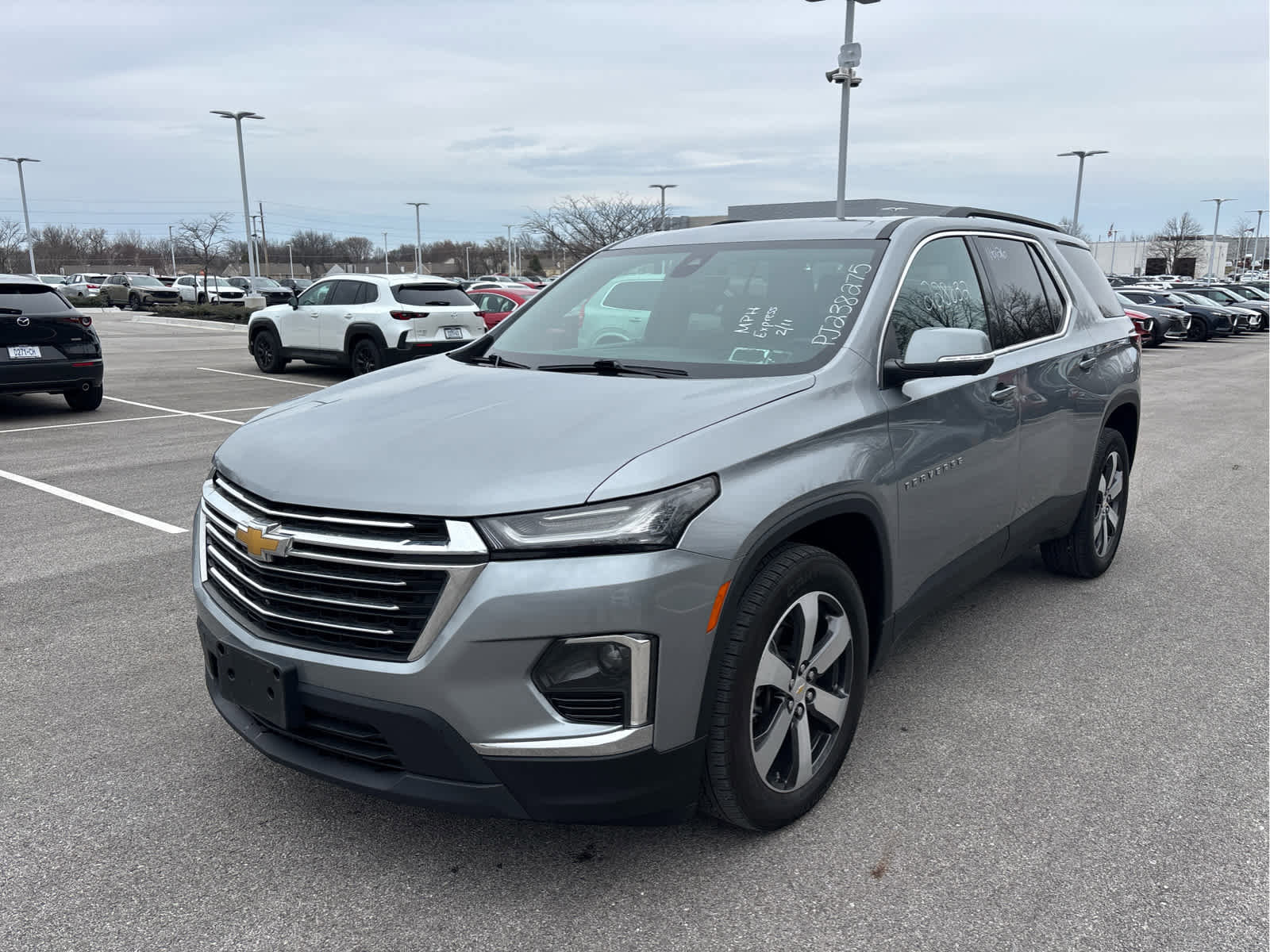 Used 2023 Chevrolet Traverse 3LT with VIN 1GNEVHKW6PJ238275 for sale in Kansas City