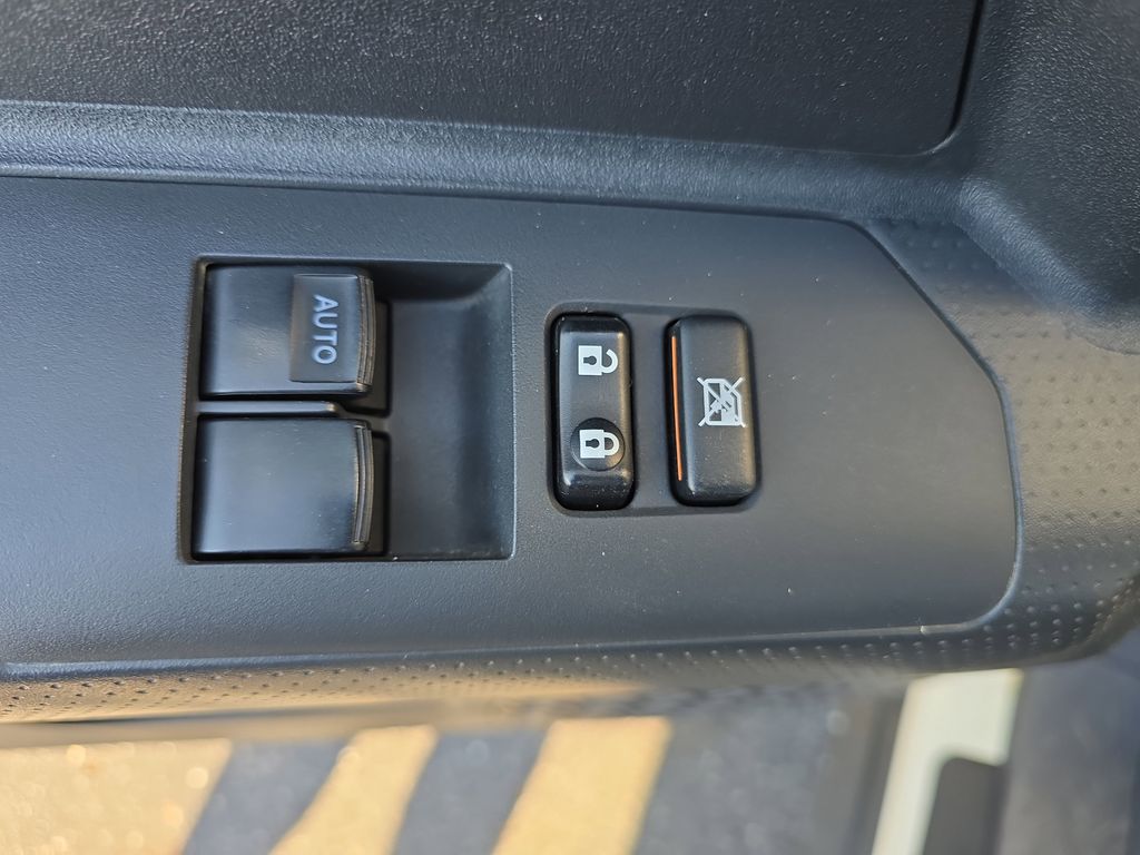 2013 Toyota FJ Cruiser Base photo 25