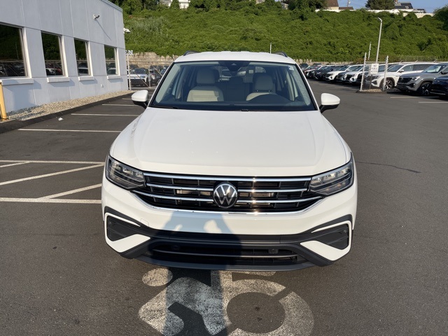 2024 Volkswagen Tiguan S photo 2