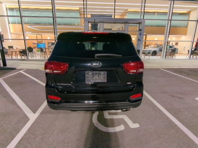2020 Kia Sorento LX S photo 3