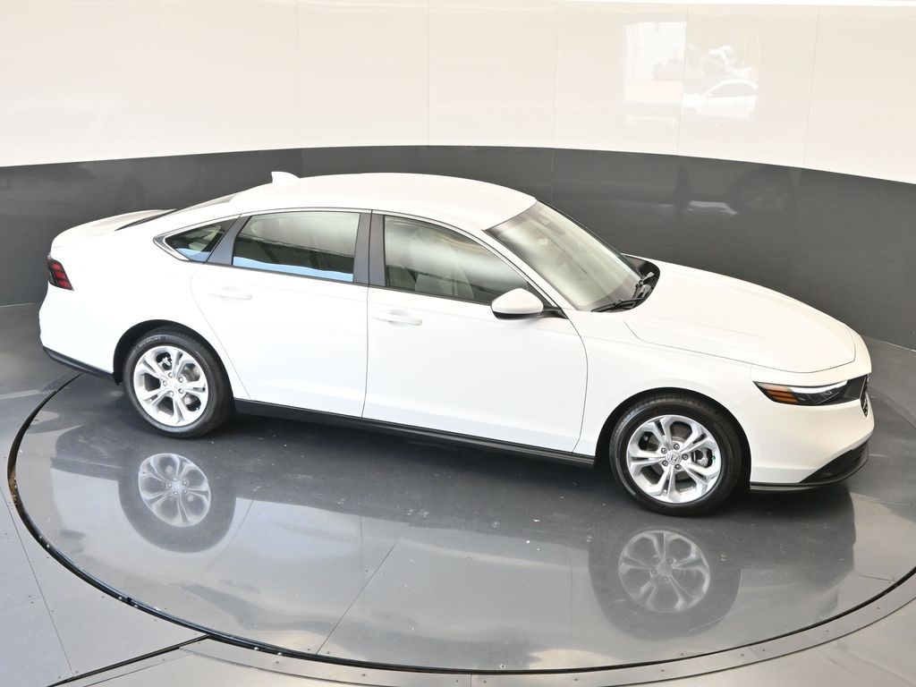 2025 Honda Accord 1.5T LX photo 39