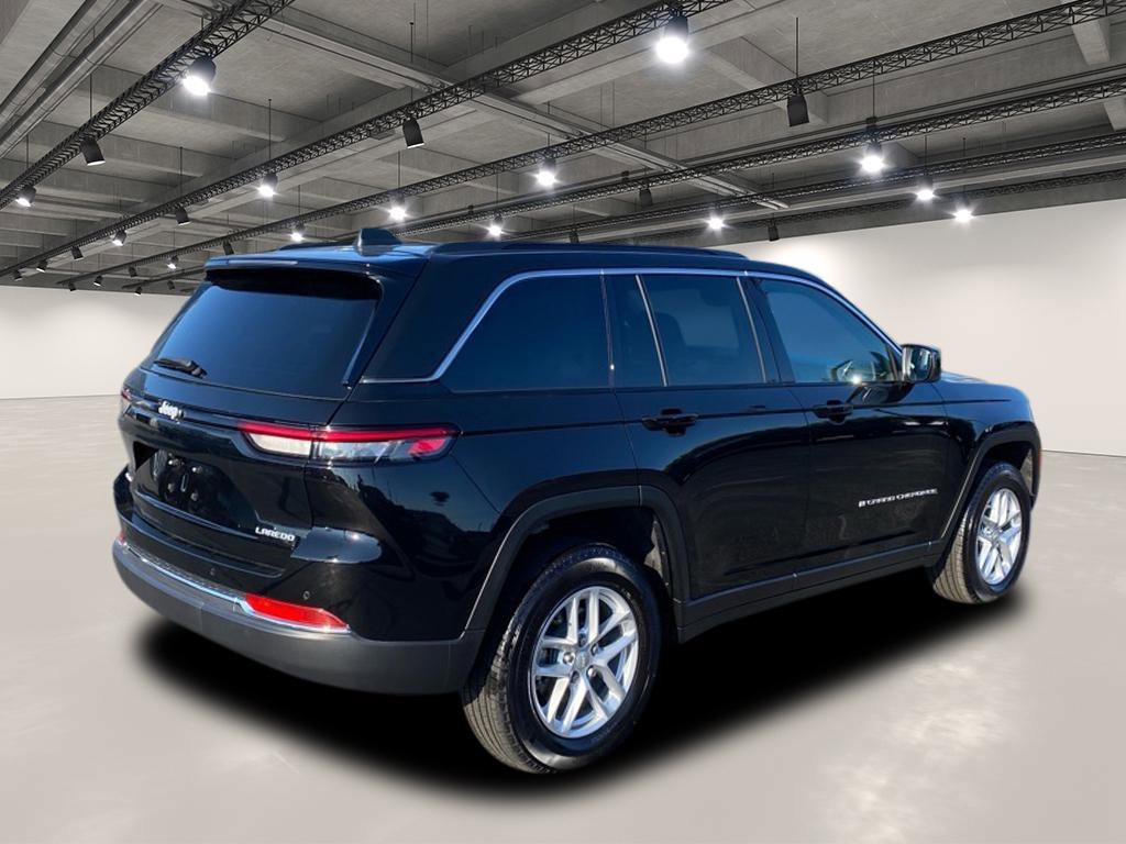 2024 Jeep Grand Cherokee Laredo X photo 7