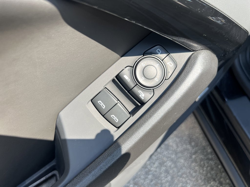 2024 Chevrolet Camaro 1LT photo 8