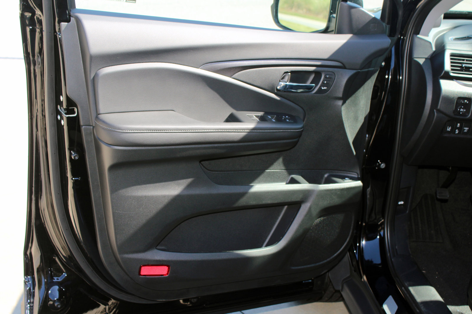 2025 Honda Ridgeline RTL photo 4