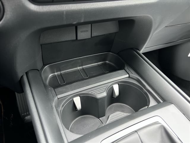 2025 Mazda CX-50 2.5 Select photo 9