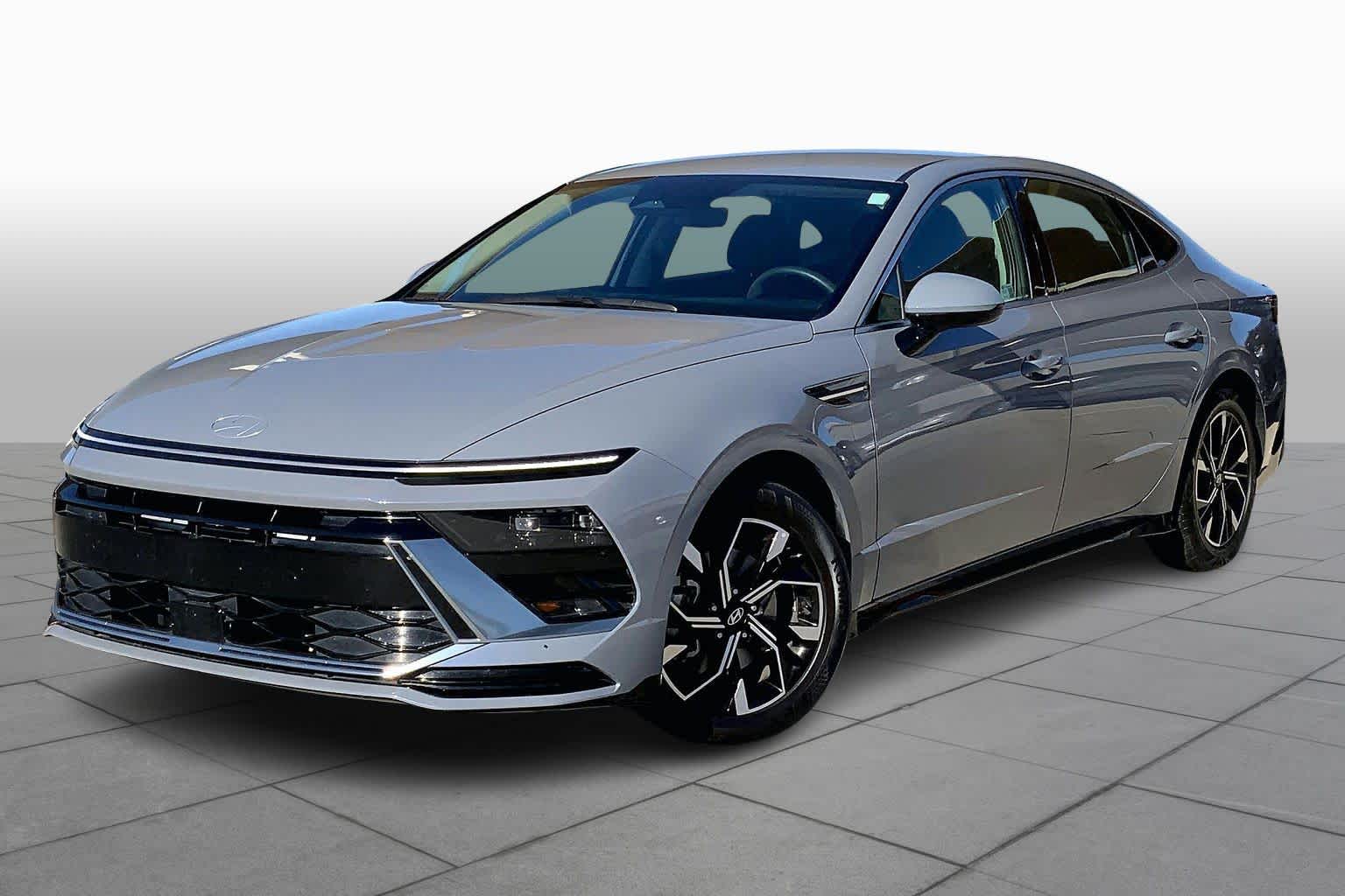 2025 Hyundai Sonata SEL's photo