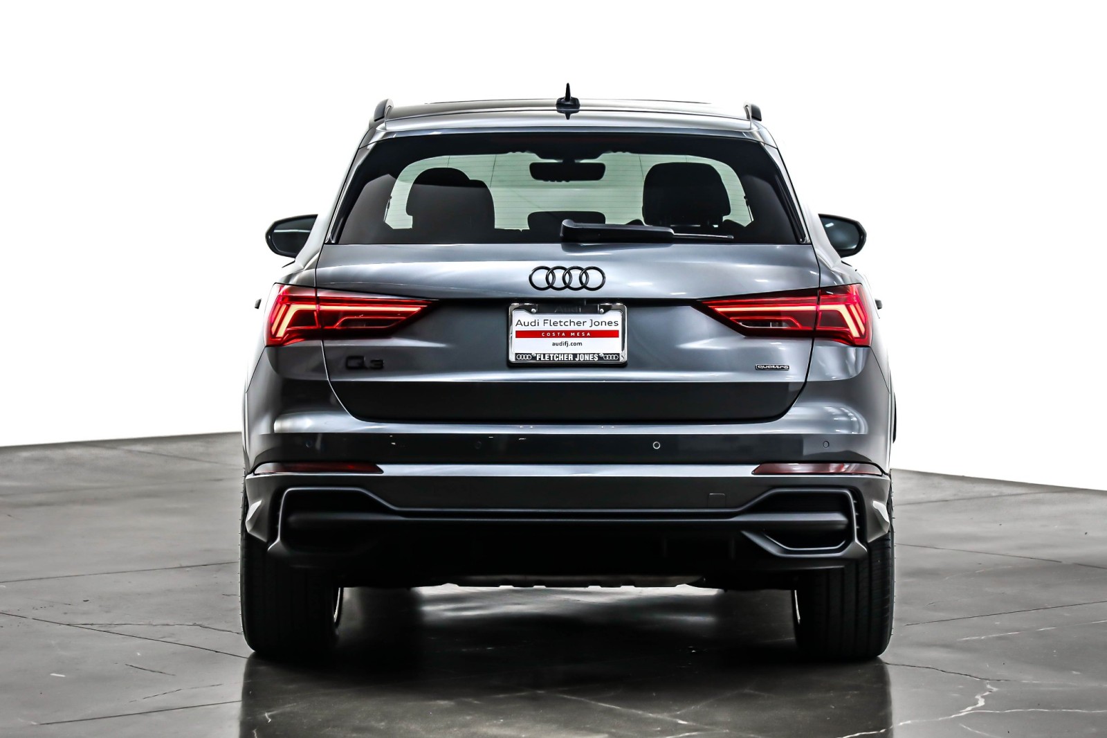 2025 Audi Q3 S line Premium Plus 45 TFSI photo 3