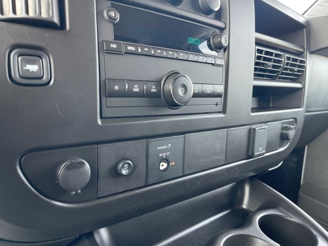 2024 CHEVROLET EXPRESS - Image 32