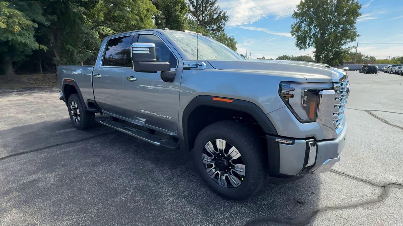 2026 Gmc Sierra 2500 HD Denali photo 2