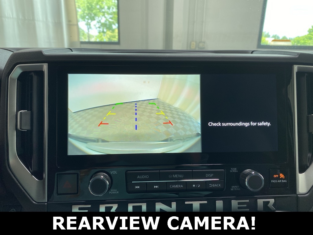 2025 Nissan Frontier SV photo 5