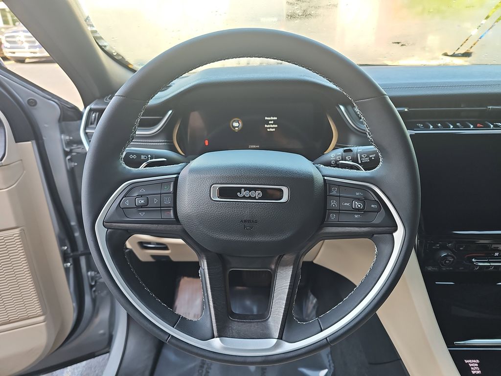 2023 Jeep Grand Cherokee Limited photo 14