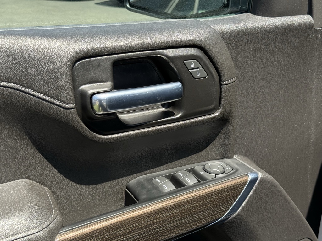 Used 2022 Silver Chevrolet LT Trail Boss image 19