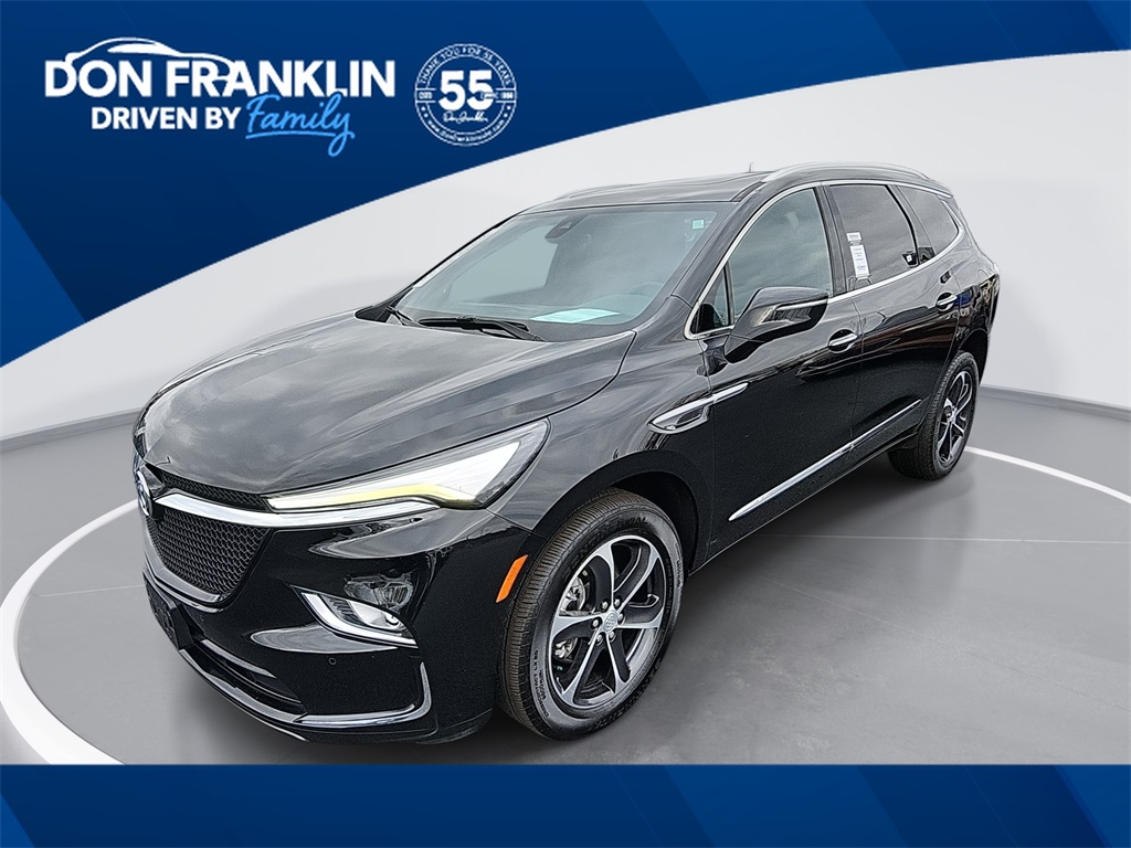 2022 Buick Enclave Essence's photo