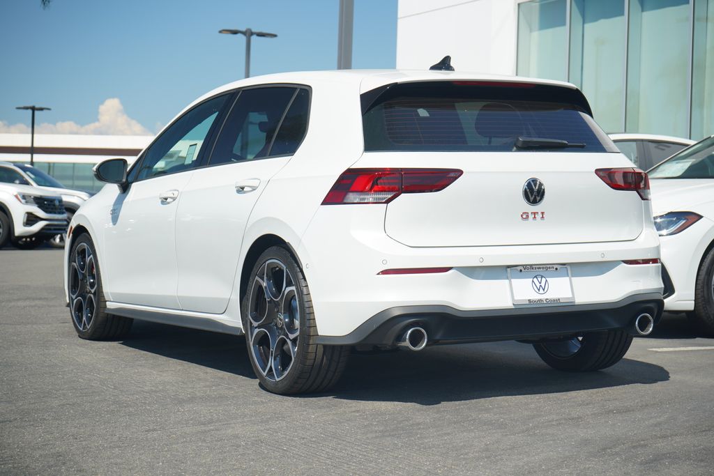 2025 Volkswagen Golf GTI Autobahn photo 2