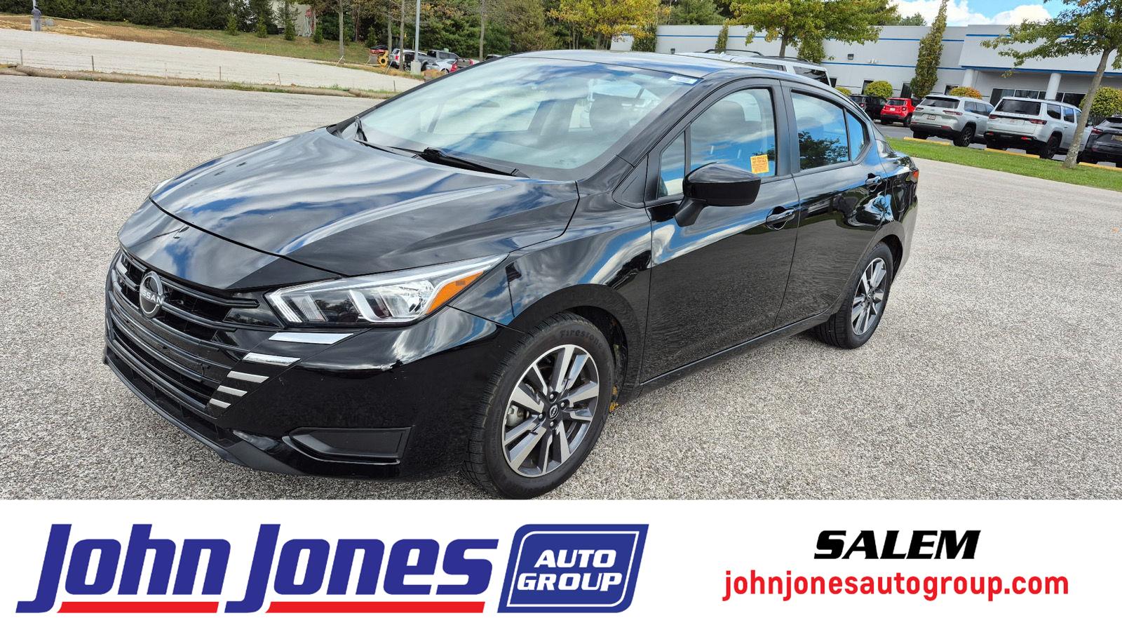 2023 Nissan Versa Sedan SV