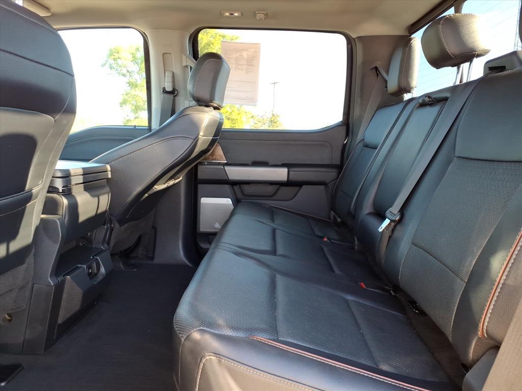 2023 Ford F-350 Lariat photo 25