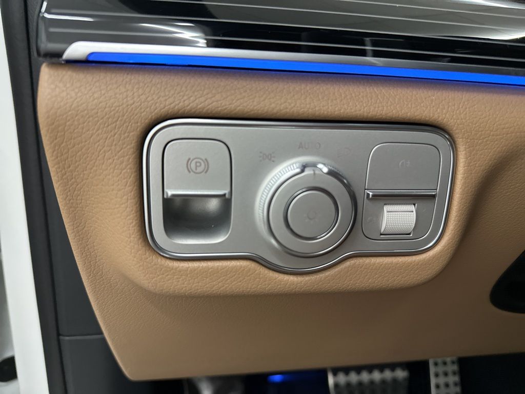 2026 Mercedes Benz GLS 580 4MATIC photo 15
