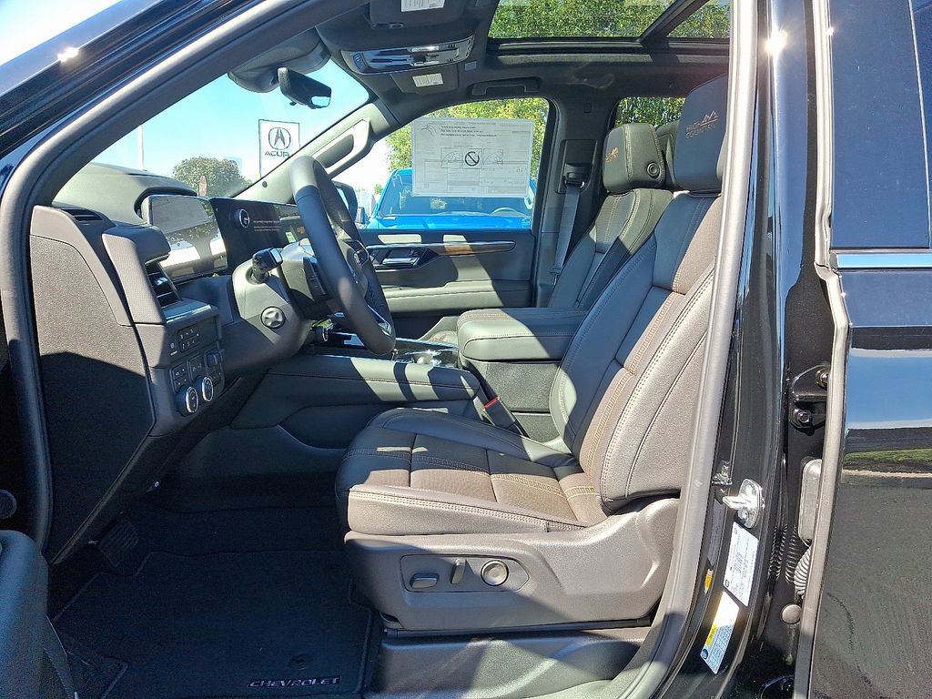 2025 Chevrolet Tahoe High Country photo 5