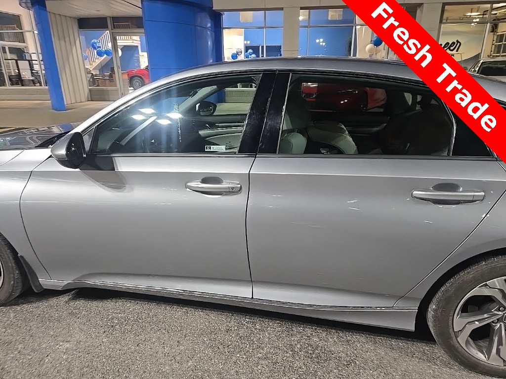 2018 Honda Accord EX-L photo 4