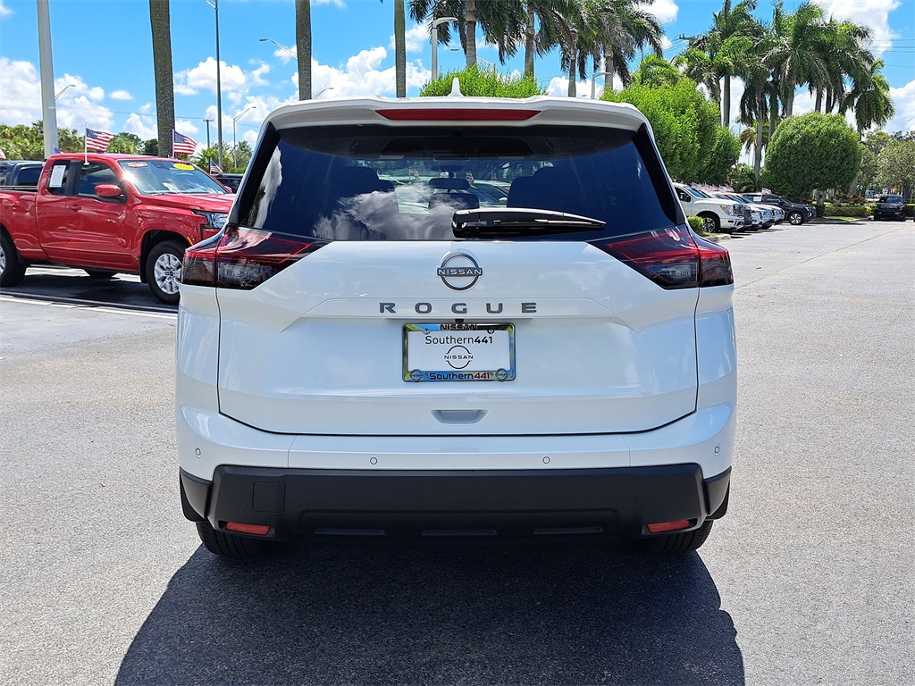 2026 Nissan Rogue SV photo 6