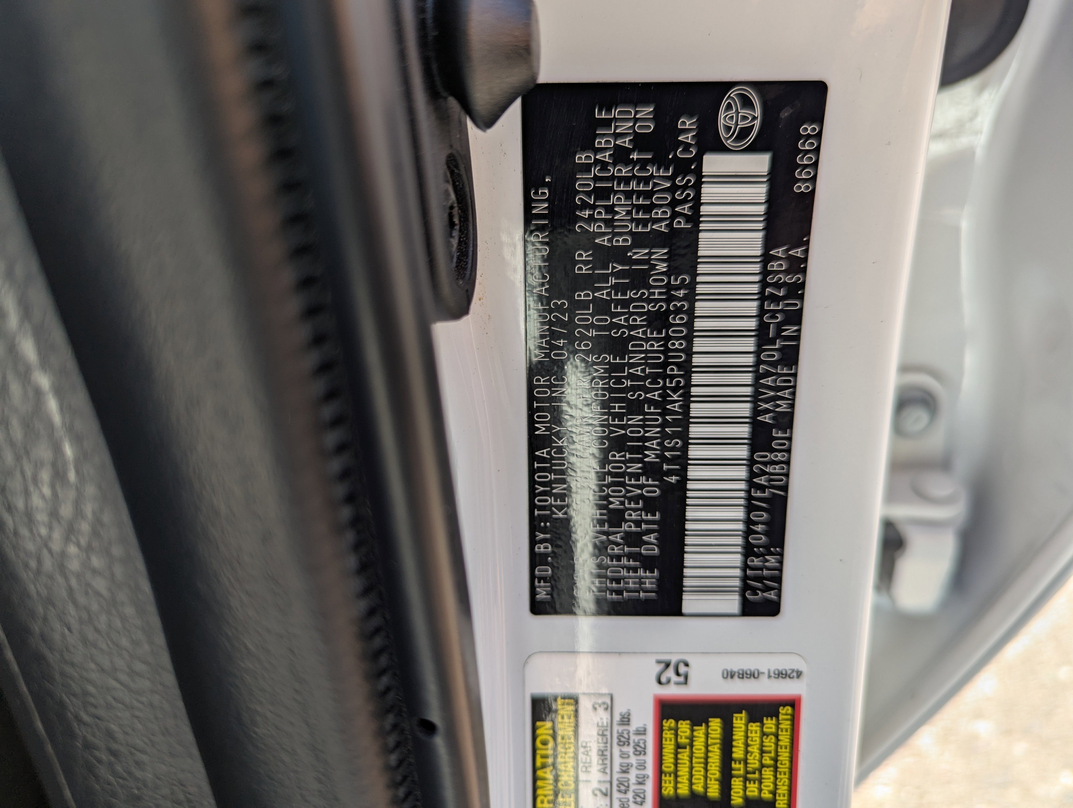 2023 Toyota Camry SE photo 3