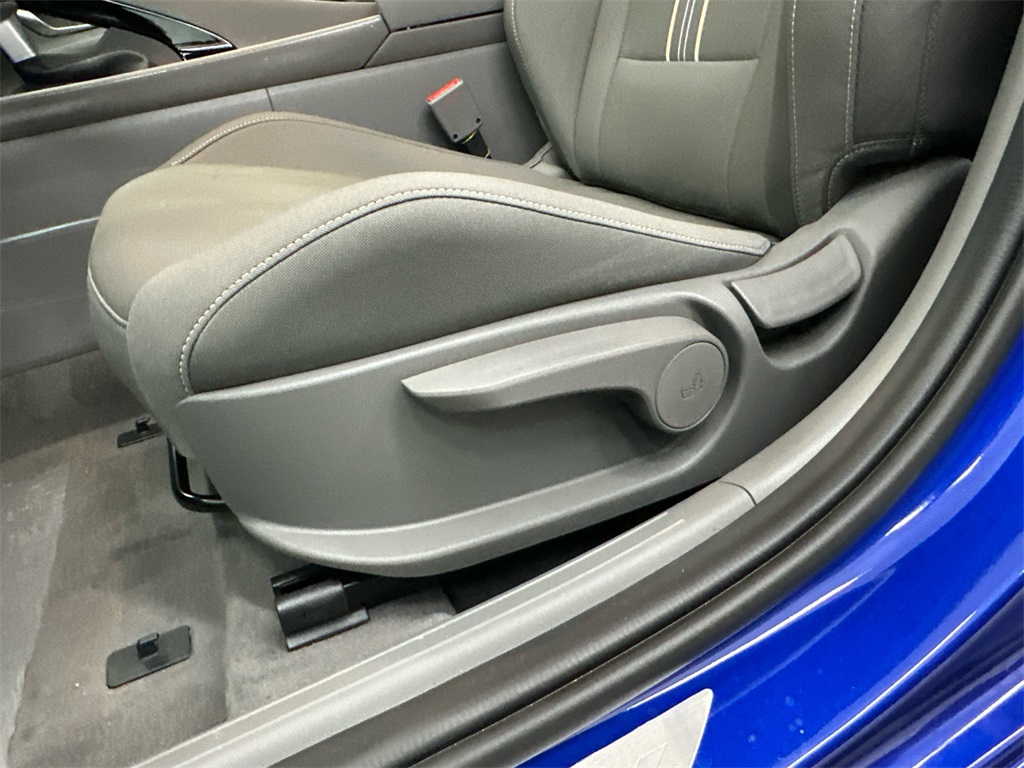 2025 Hyundai Elantra SEL Convenience photo 10