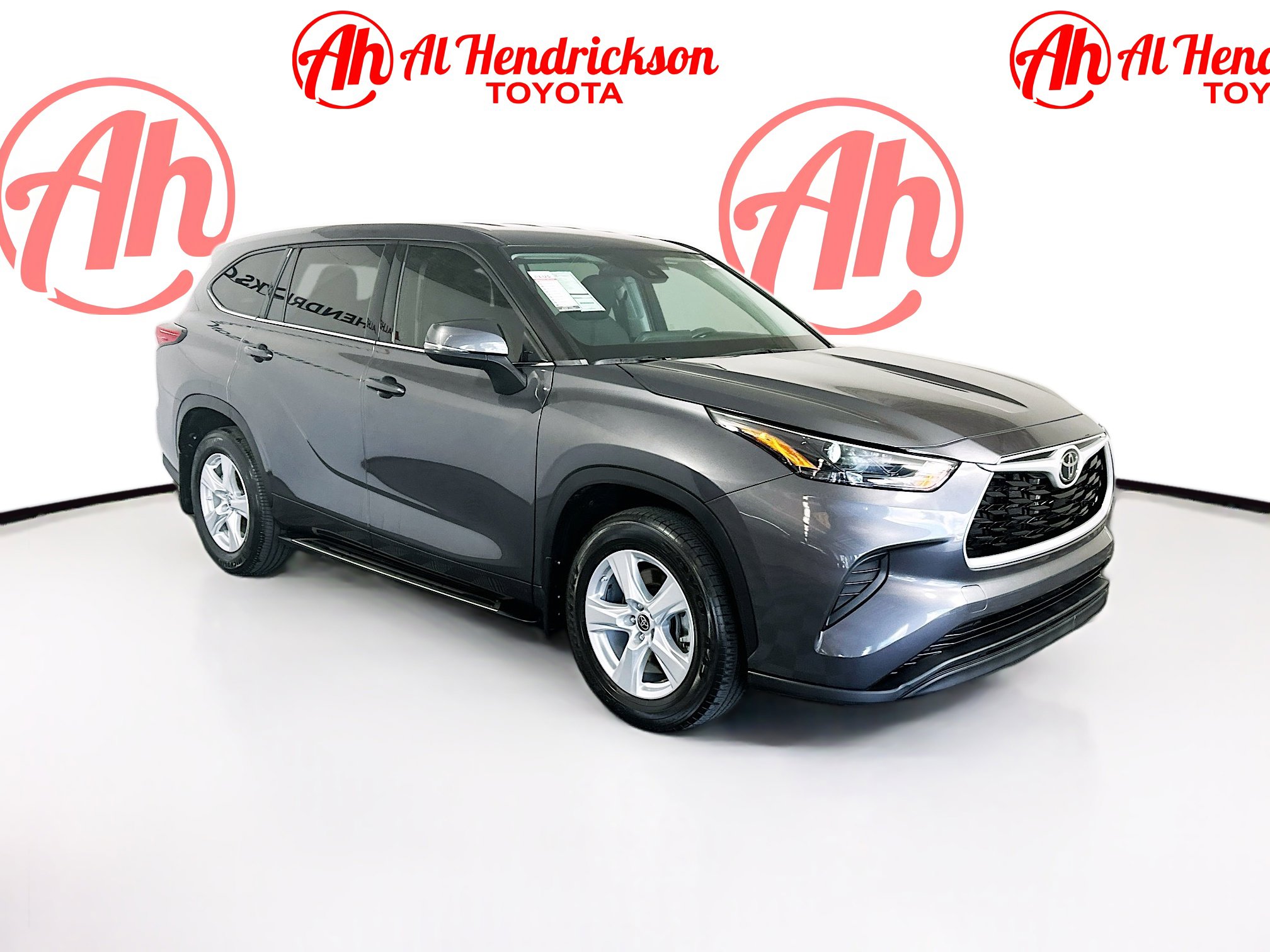 2022 Toyota Highlander L's photo