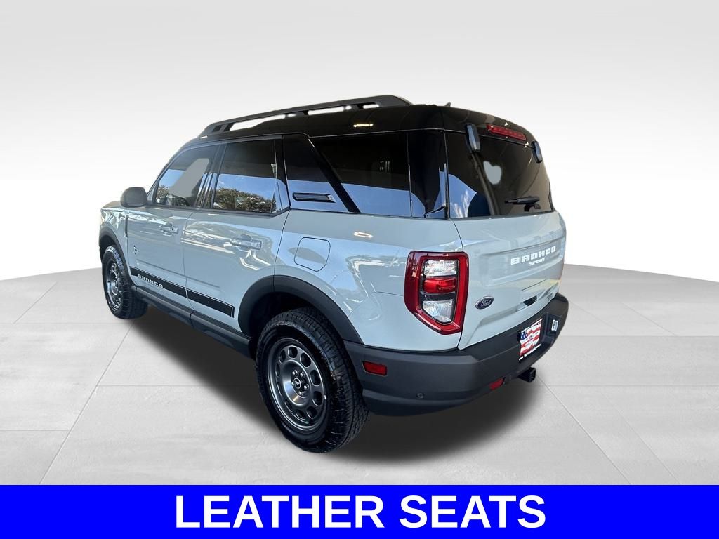 2024 Ford Bronco Sport Outer Banks photo 3