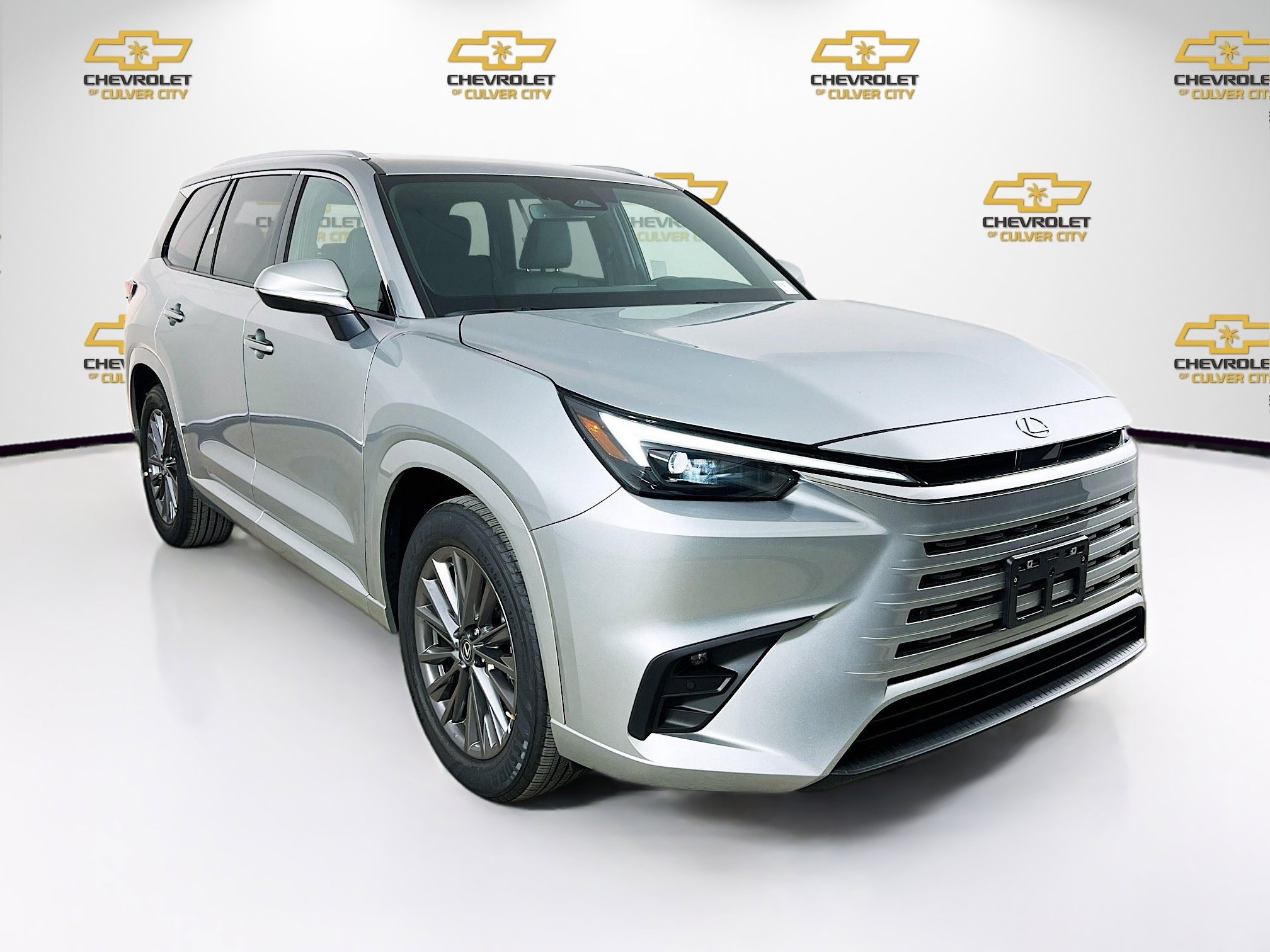 2025 Lexus TX Luxury's photo