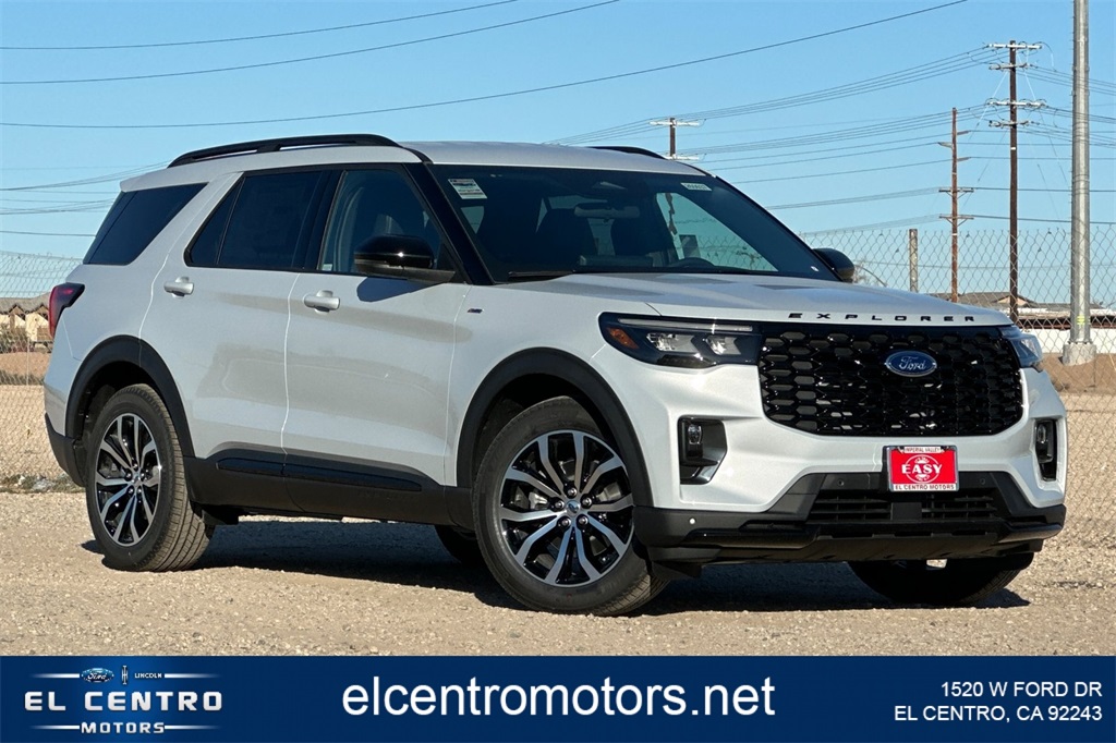 2026 Ford Explorer ST-LINE's photo