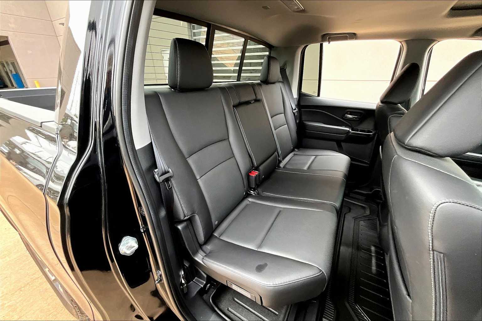 2024 Honda Ridgeline RTL photo 18