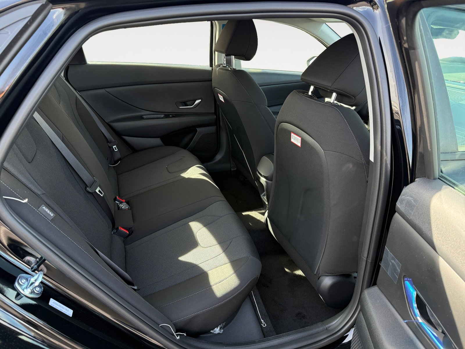 2025 Hyundai Elantra SE photo 17