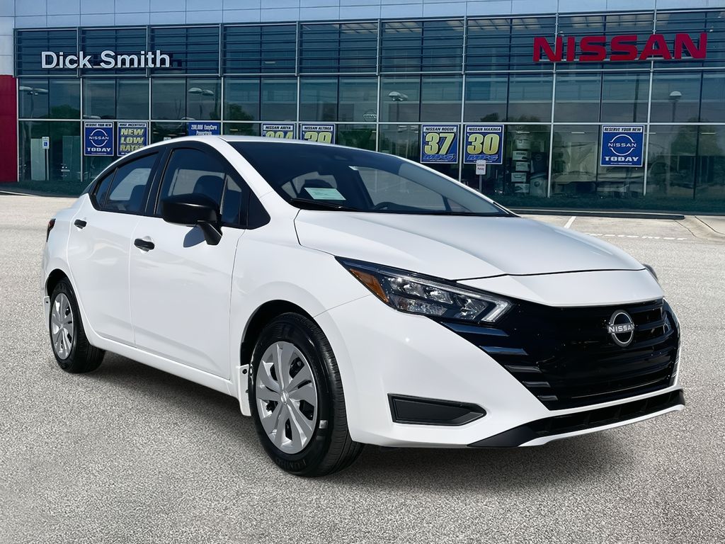 2025 Nissan Versa Sedan S's photo